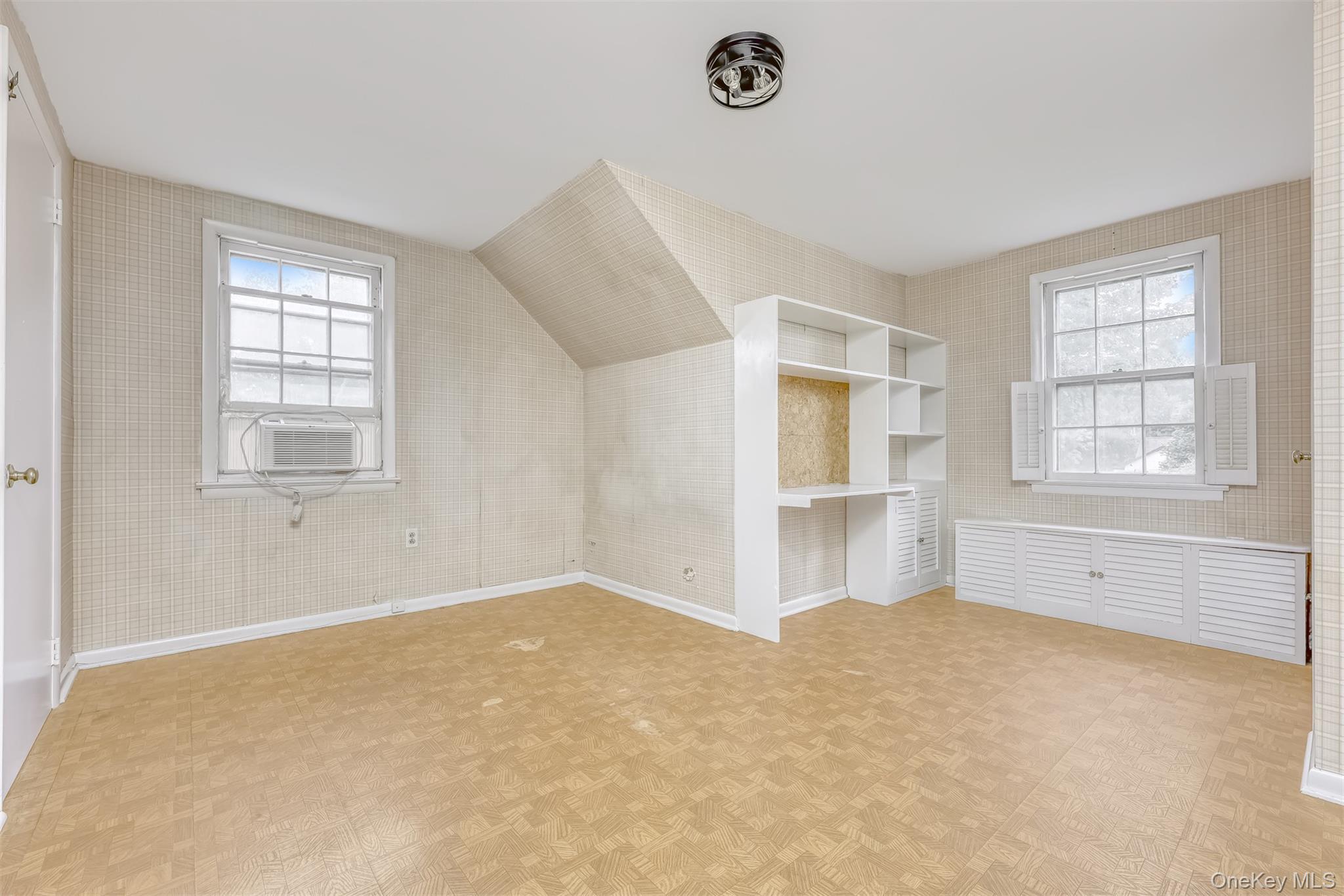 #19 photo, 14 Church Road, Airmont , NY 10901