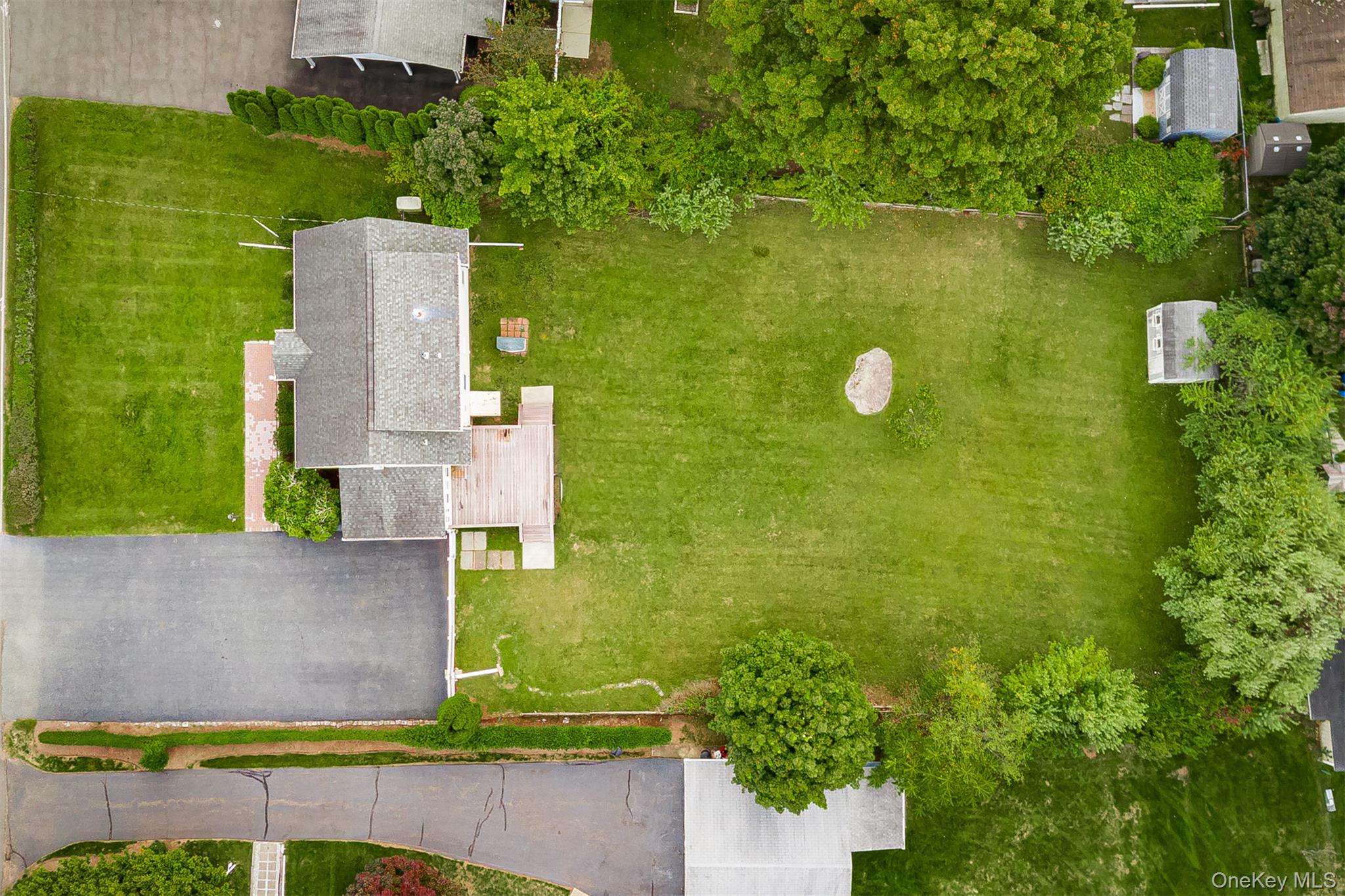 #2 photo, 14 Church Road, Airmont , NY 10901