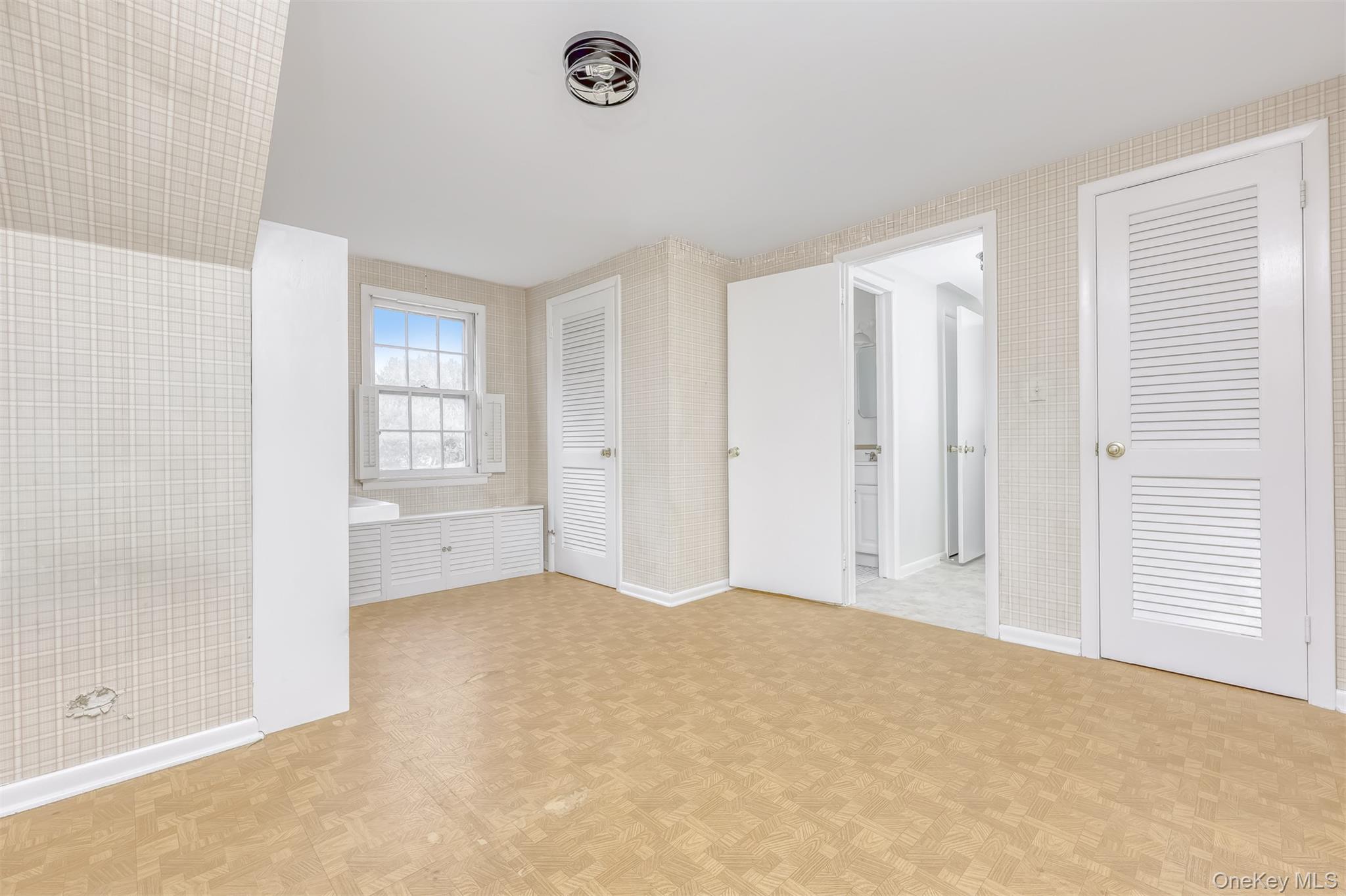 #20 photo, 14 Church Road, Airmont , NY 10901