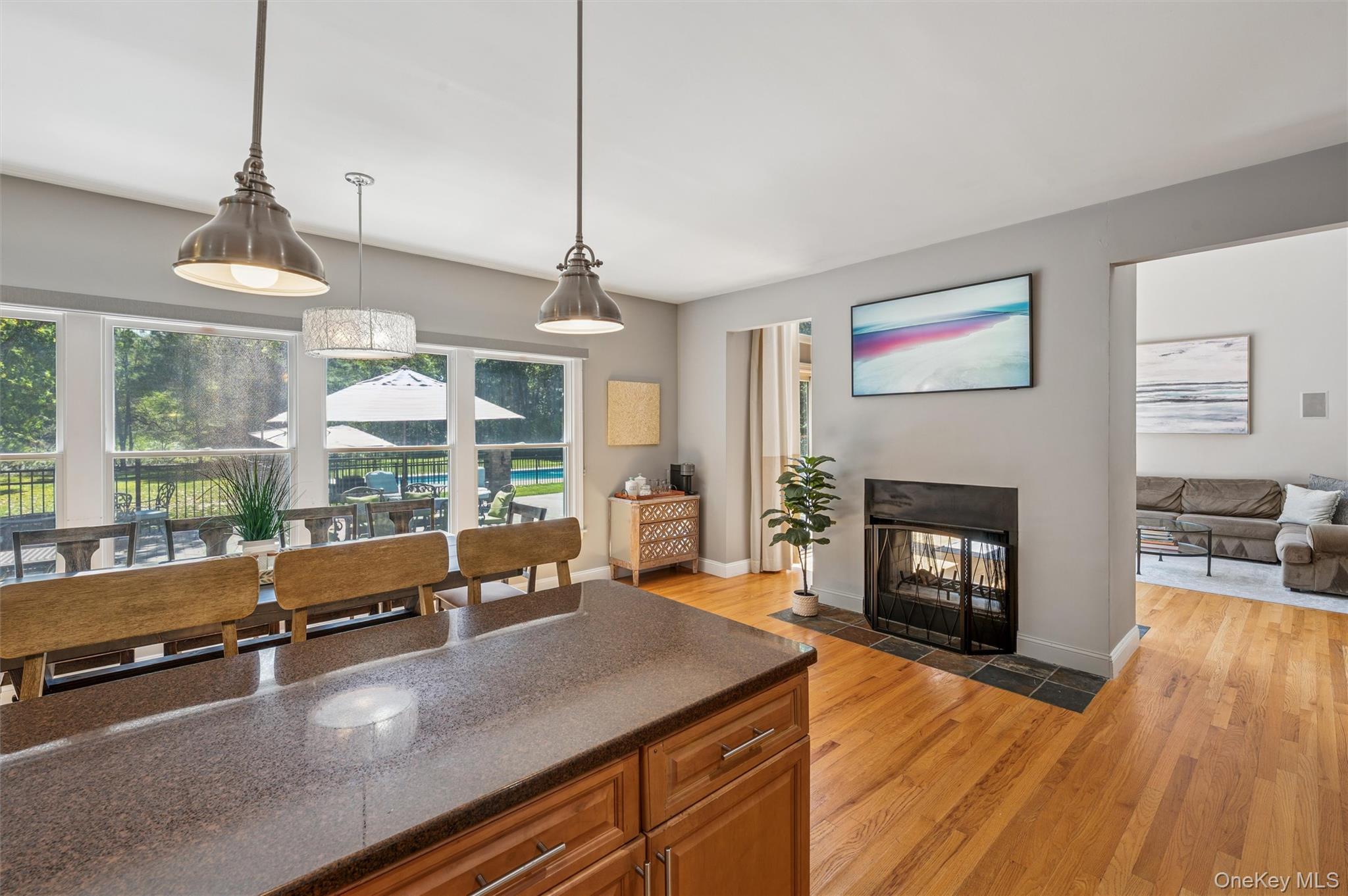 #11 photo, 154 Kristine Estate (Montauk Hwy) Highway, サフォーク郡 East Moriches , NY 11940