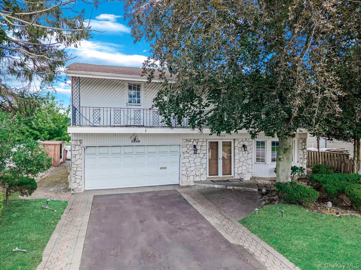 #1 photo, 3249 Wolfson Drive, Baldwin , NY 11510