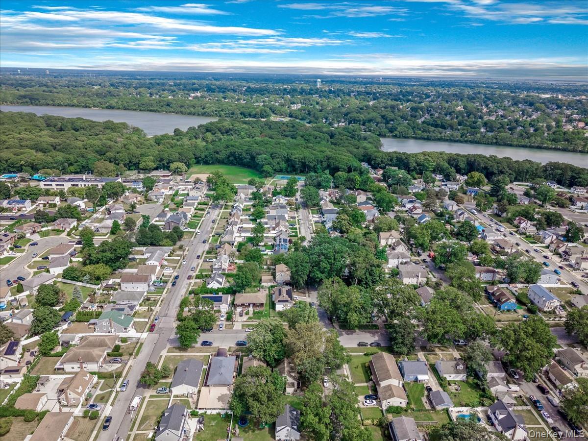 #10 photo, 362 Langdon Boulevard, Rockville Centre , NY 11570