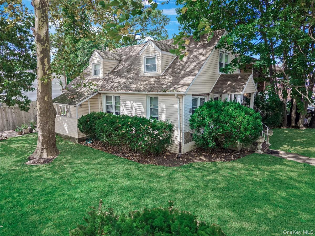 #2 photo, 362 Langdon Boulevard, Rockville Centre , NY 11570