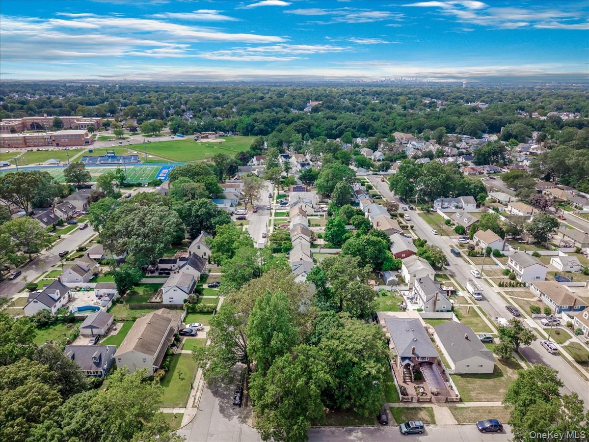 #4 photo, 362 Langdon Boulevard, Rockville Centre , NY 11570