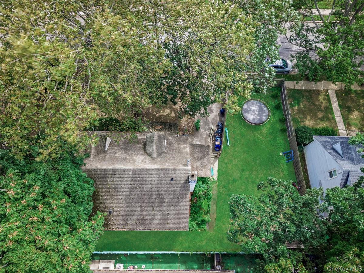 #8 photo, 362 Langdon Boulevard, Rockville Centre , NY 11570