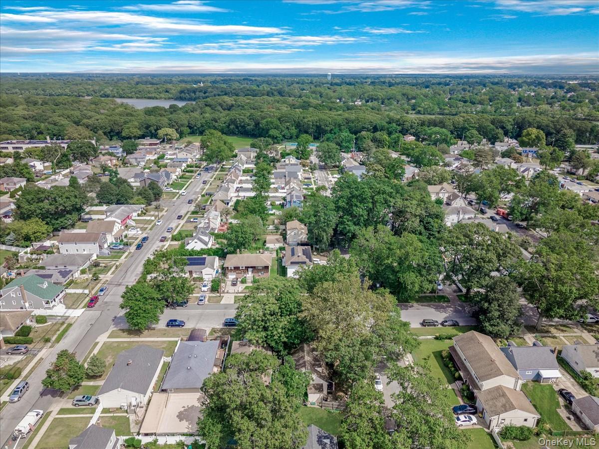 #9 photo, 362 Langdon Boulevard, Rockville Centre , NY 11570