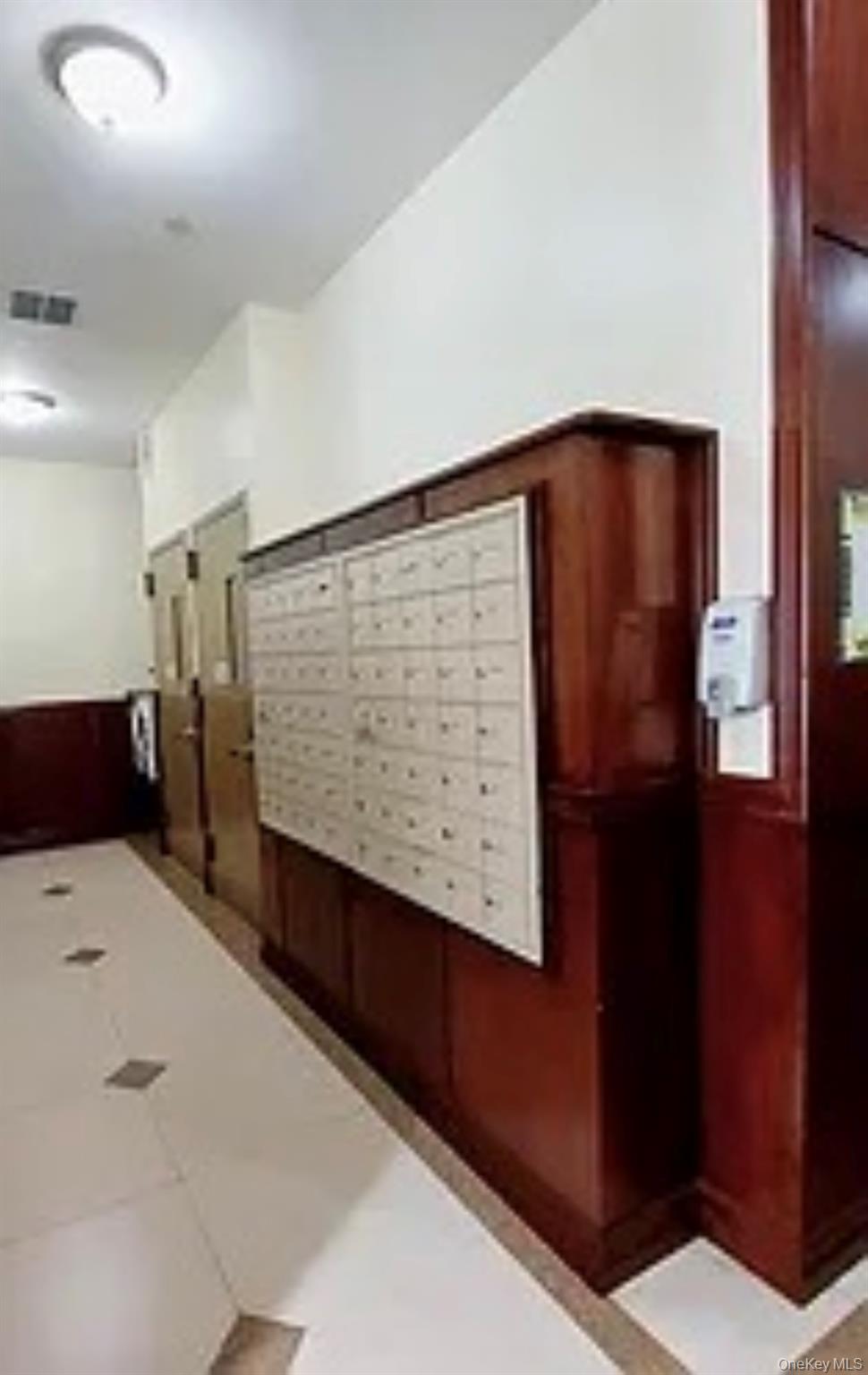 #2 photo, 6314 Queens Boulevard, クイーンズ区 Woodside , NY 11377