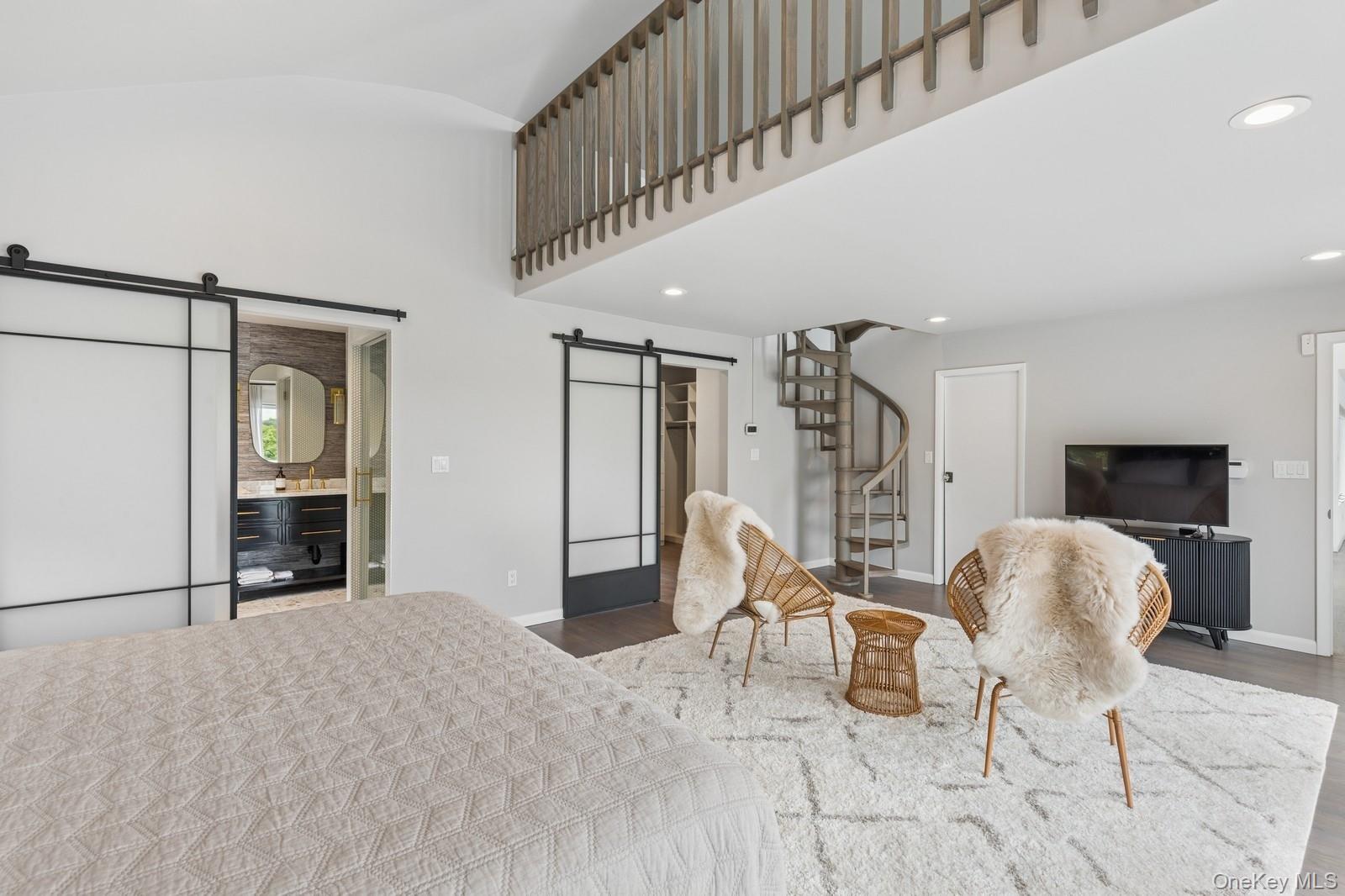 #15 photo, 333 Roe Avenue, サフォーク郡 East Patchogue , NY 11772