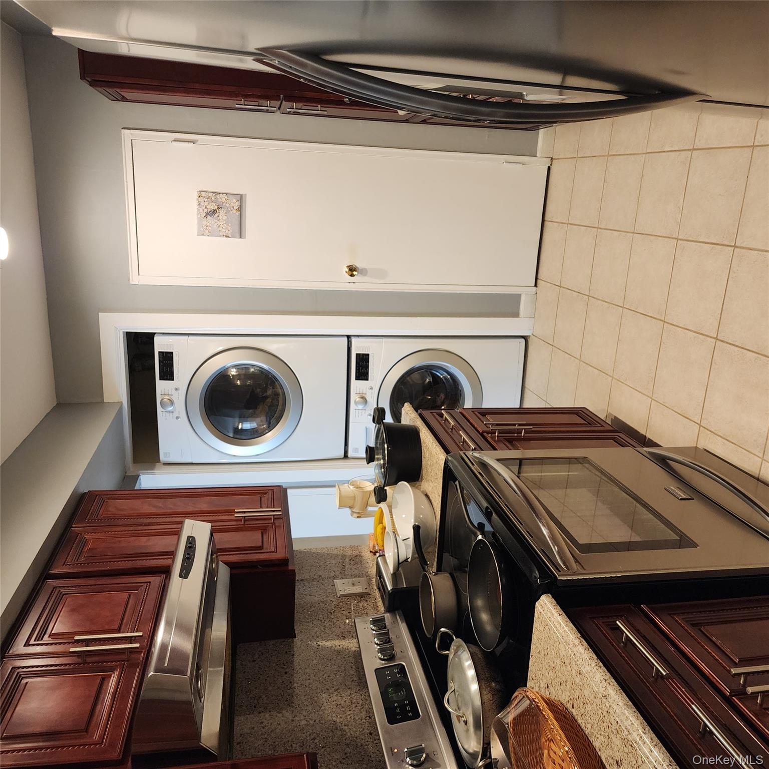 #12 photo, 2d Valley Forge Court, Ridge , NY 11961