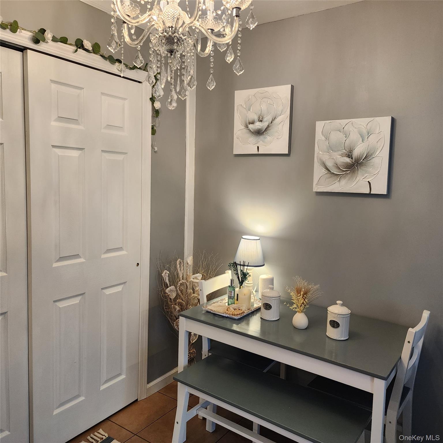 #4 photo, 2d Valley Forge Court, Ridge , NY 11961