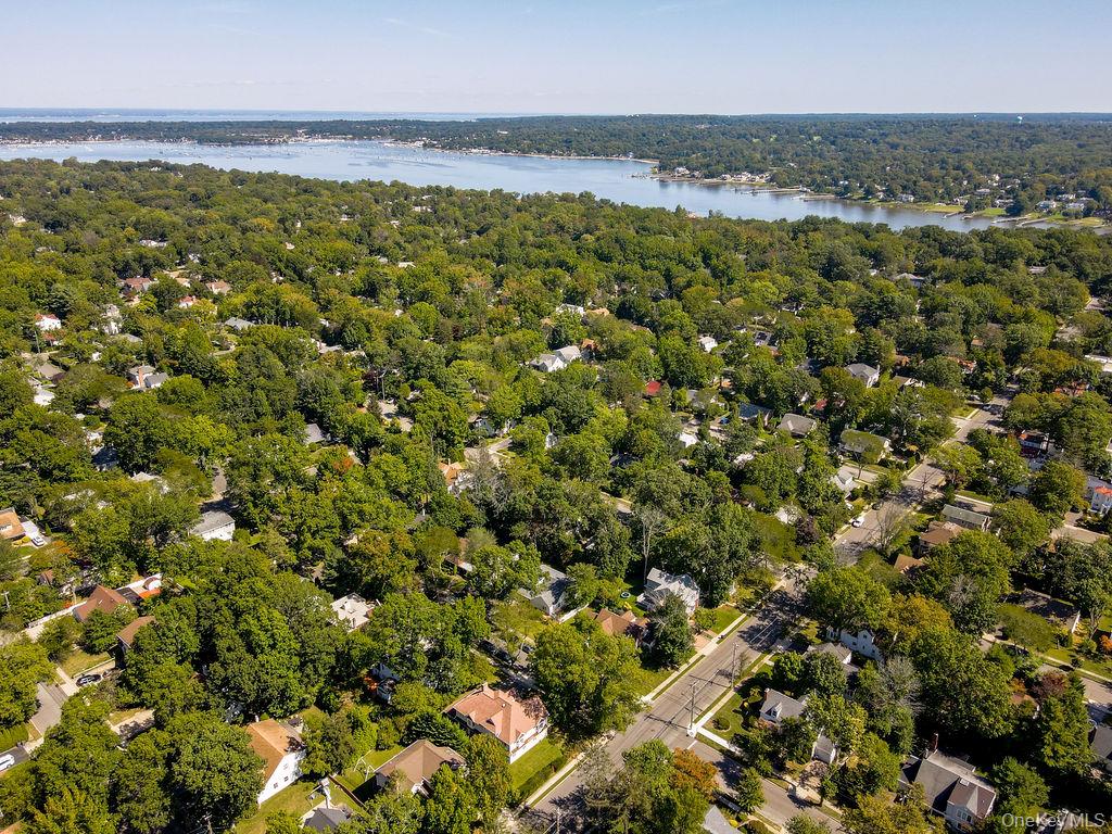 #10 photo, 60 Plymouth Road, Great Neck Plaza , NY 11023