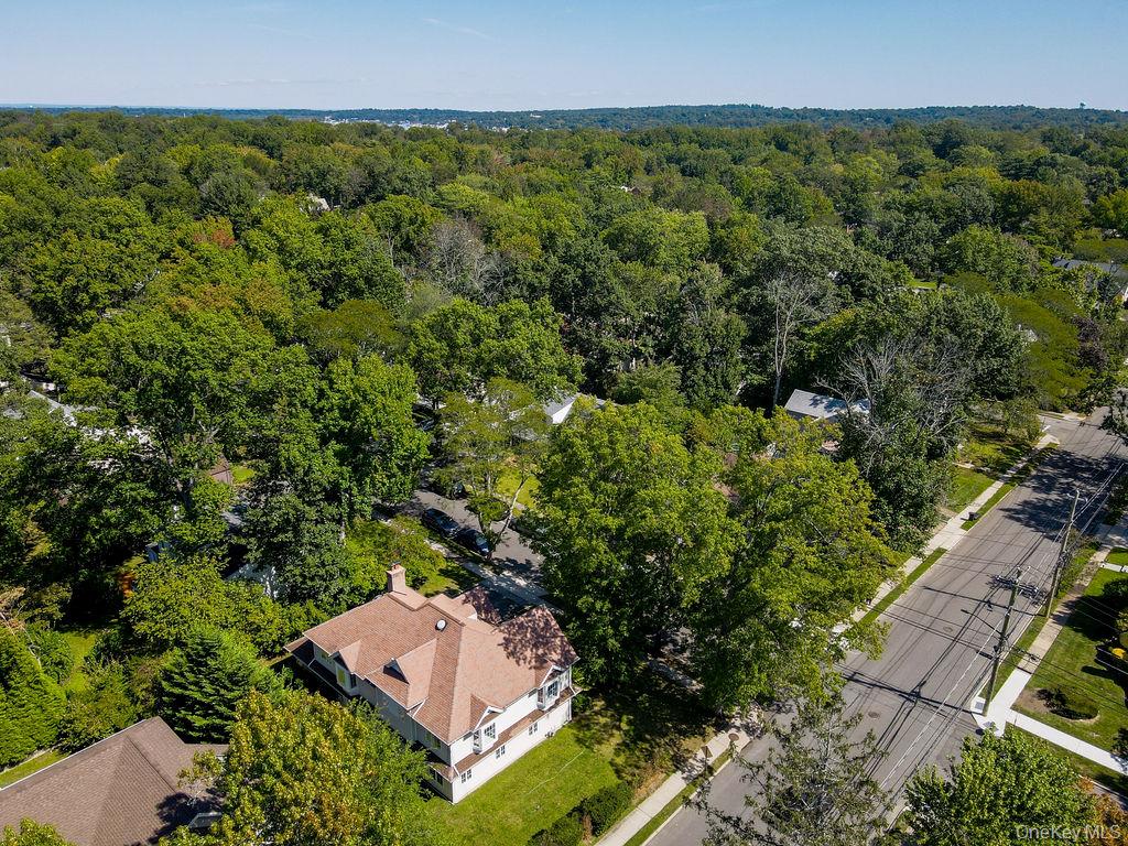 #11 photo, 60 Plymouth Road, Great Neck Plaza , NY 11023