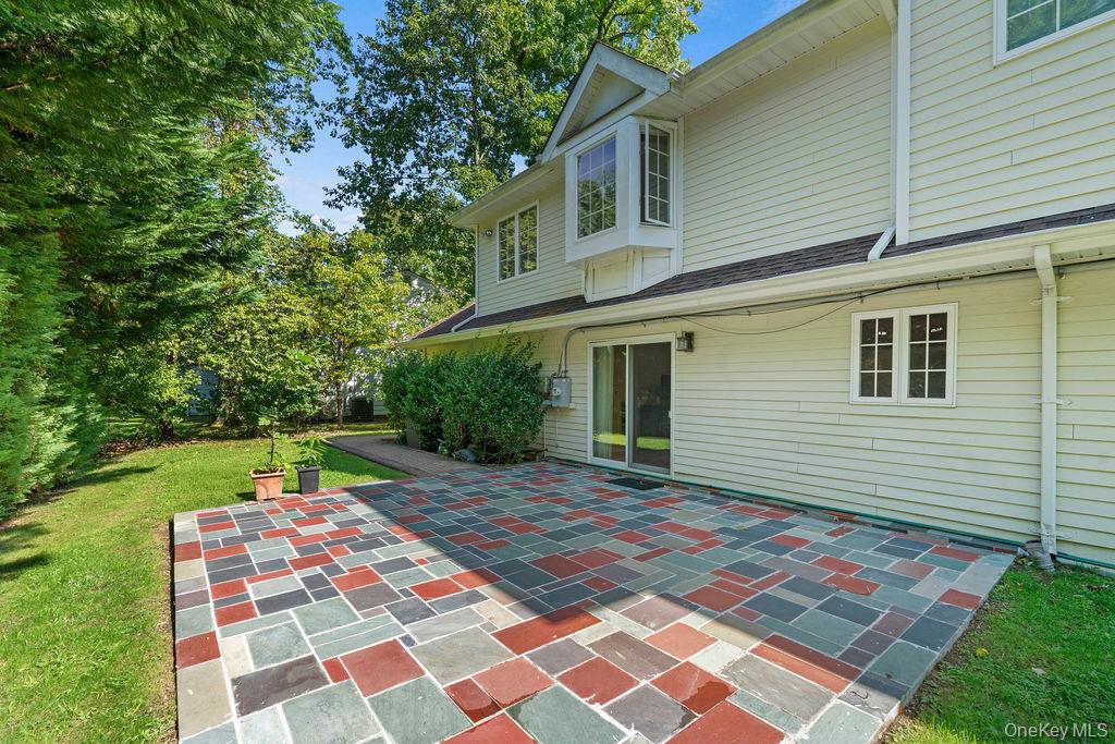 #12 photo, 60 Plymouth Road, Great Neck Plaza , NY 11023