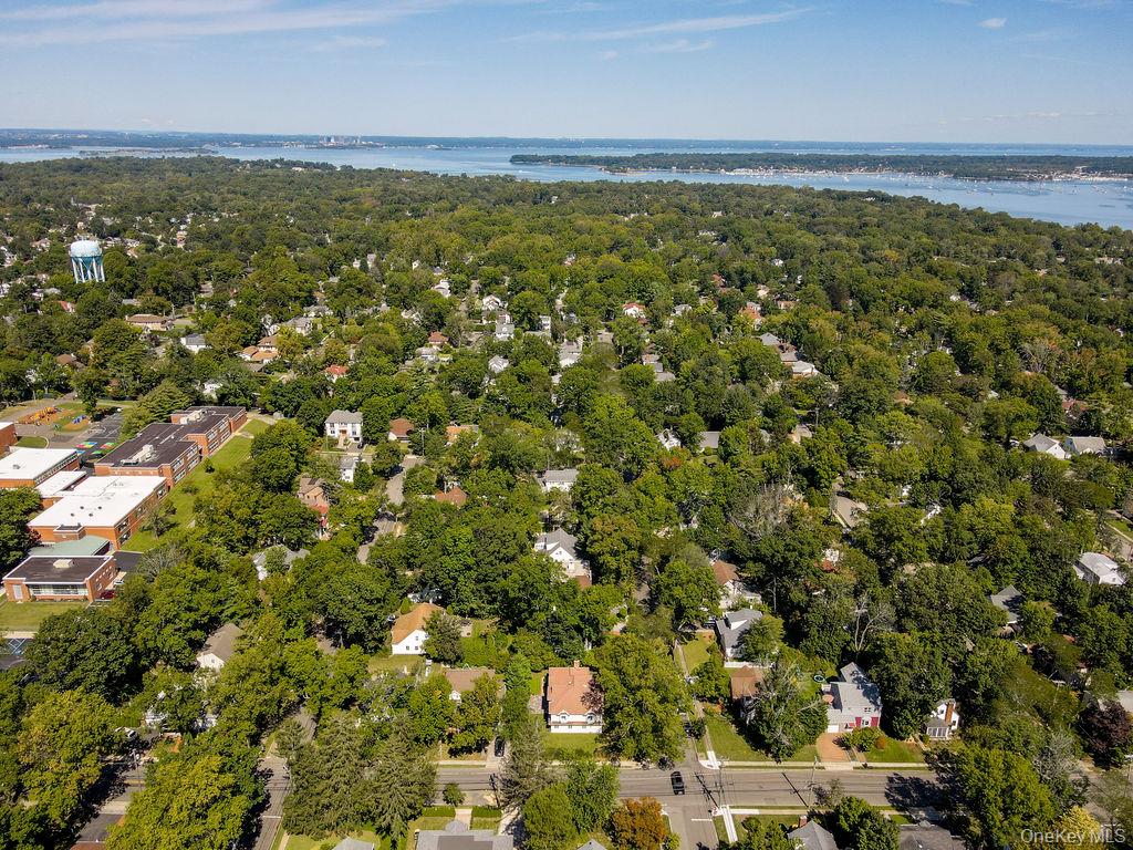 #8 photo, 60 Plymouth Road, Great Neck Plaza , NY 11023