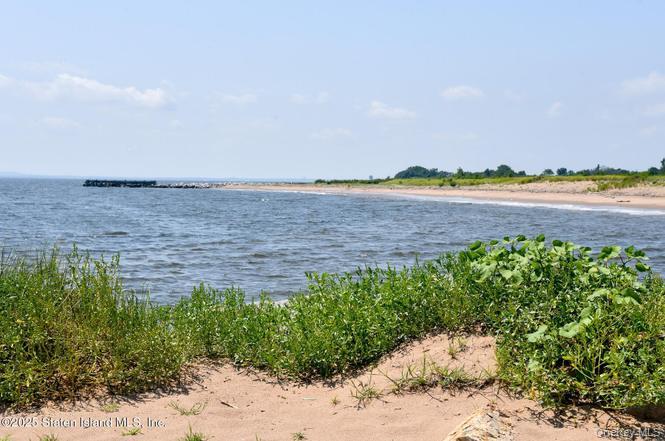 #20 photo, 14 Center Place, Staten Island , NY 10306