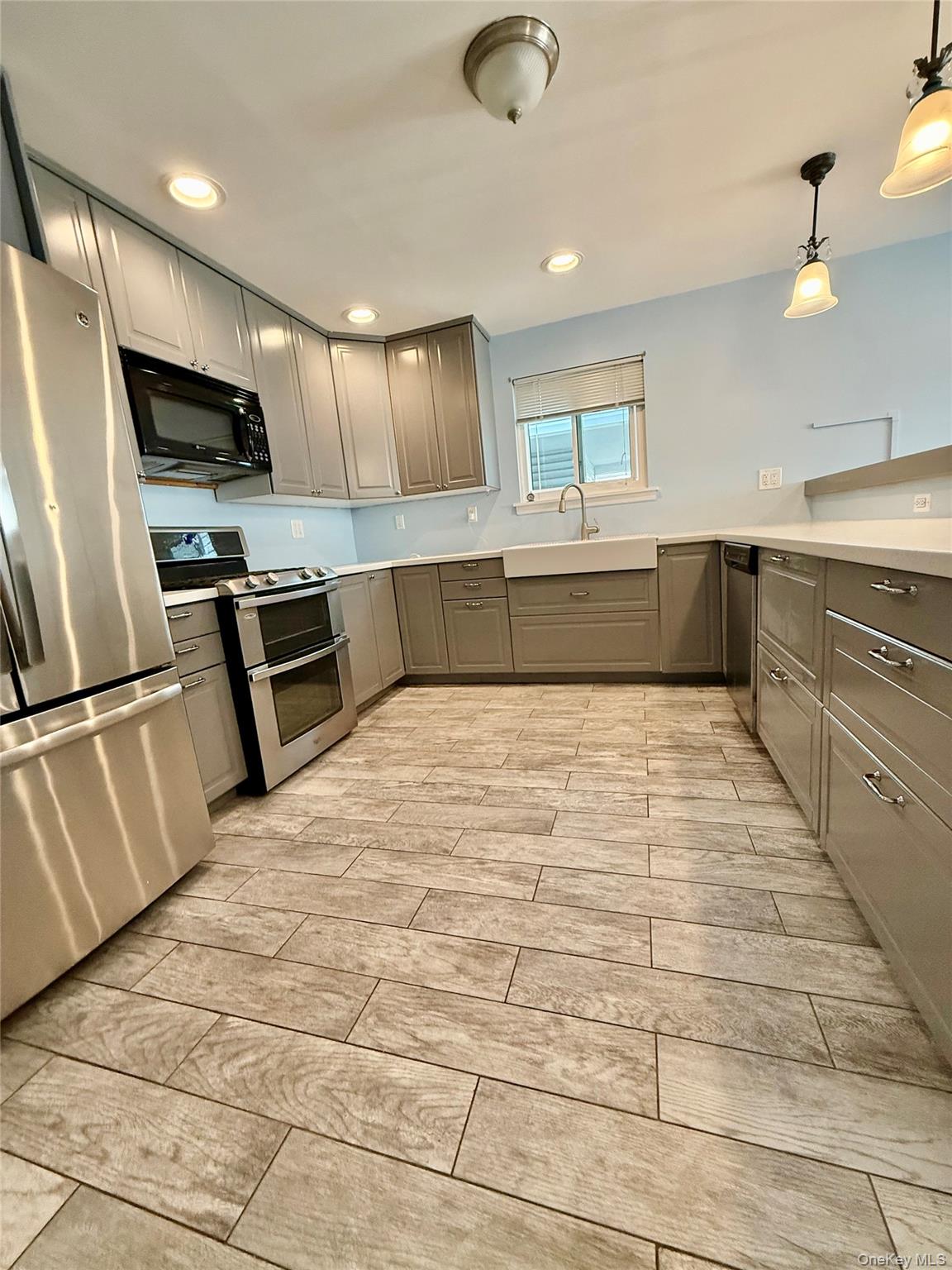 #6 photo, 14 Center Place, Staten Island , NY 10306