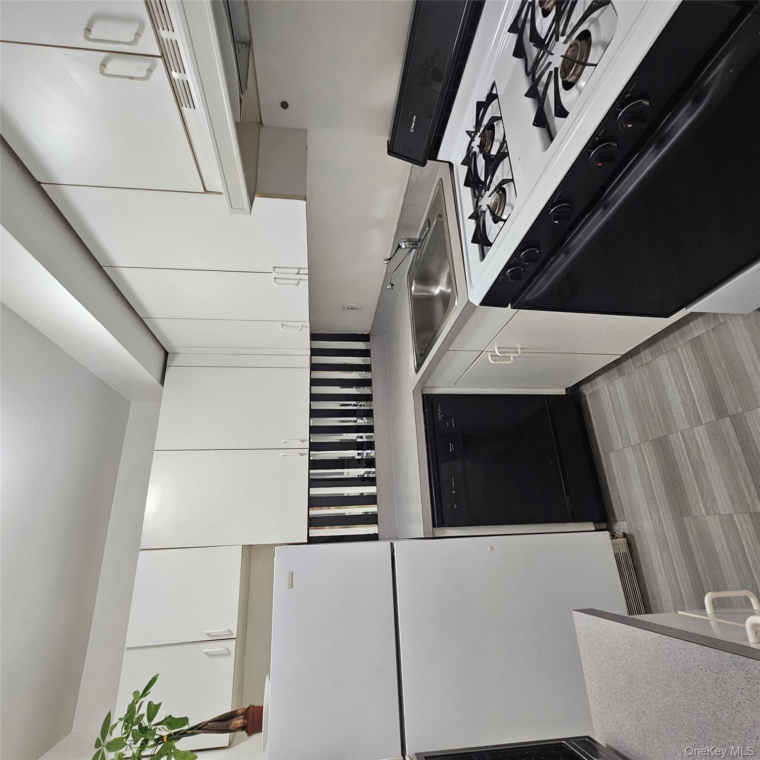 #19 photo, 20 Wendell Street, Hempstead , NY 11550