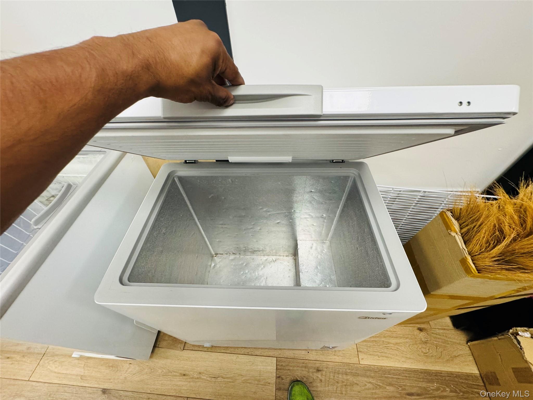 #15 photo, 63-31 39th ave Avenue, Woodside , NY 11377