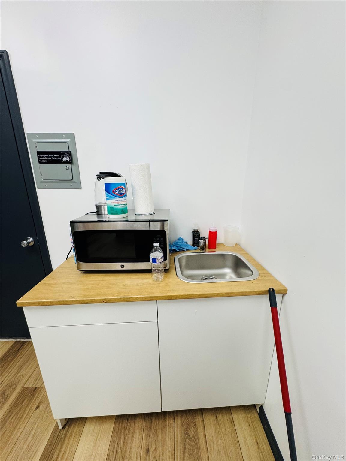 #7 photo, 63-31 39th ave Avenue, Woodside , NY 11377