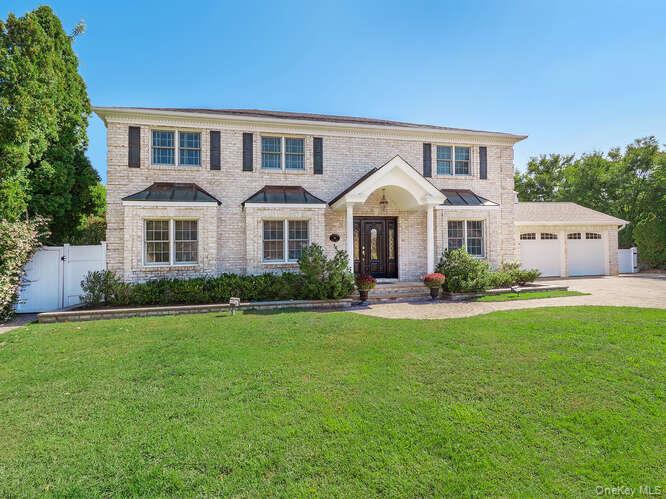 #1 photo, 30 Knoll Lane, Glen Head , NY 11545