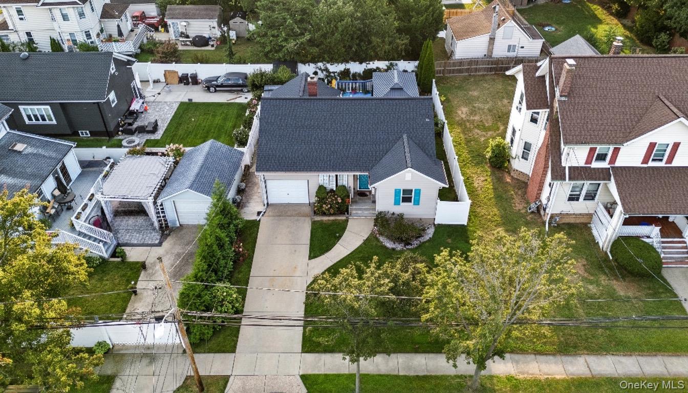 #1 photo, 18 halsey Street, Freeport , NY 11520