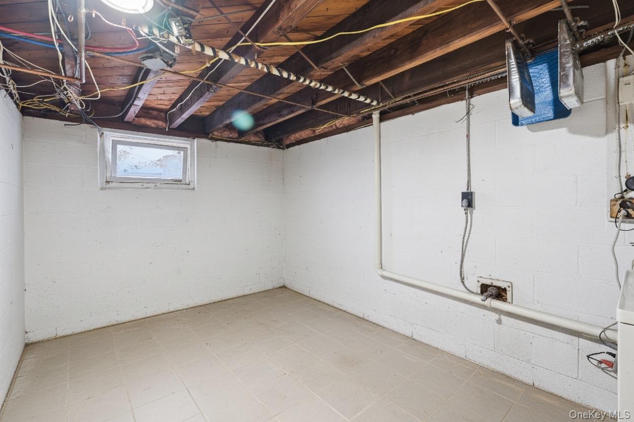 #14 photo, 18 halsey Street, Freeport , NY 11520