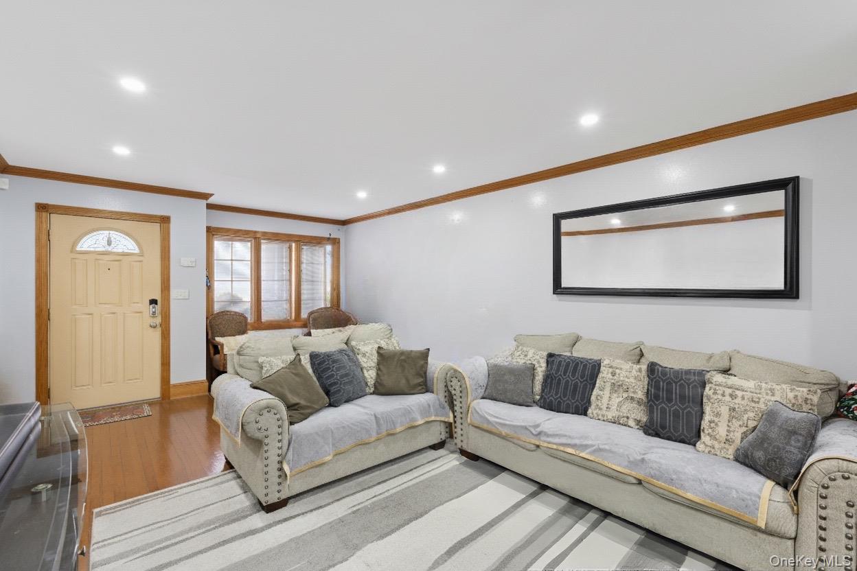 #2 photo, 18 halsey Street, Freeport , NY 11520