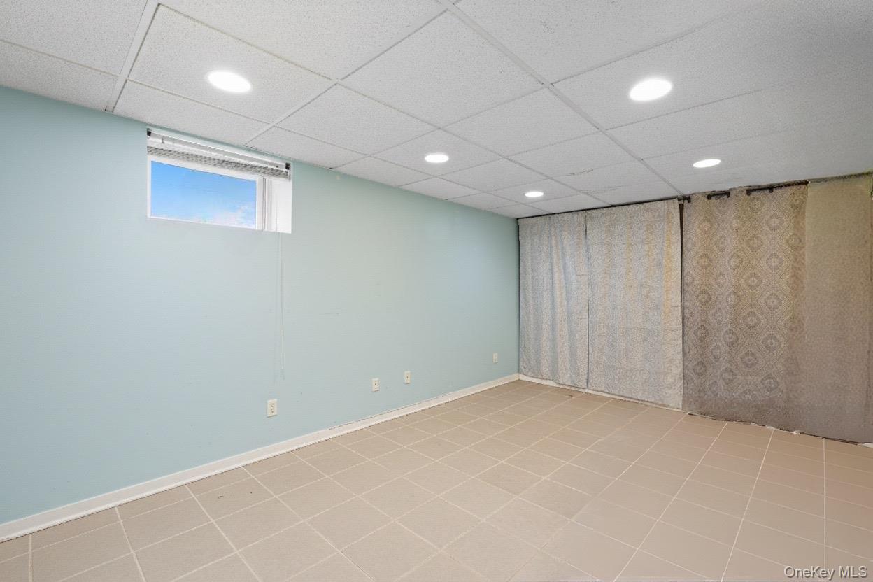 #9 photo, 18 halsey Street, Freeport , NY 11520