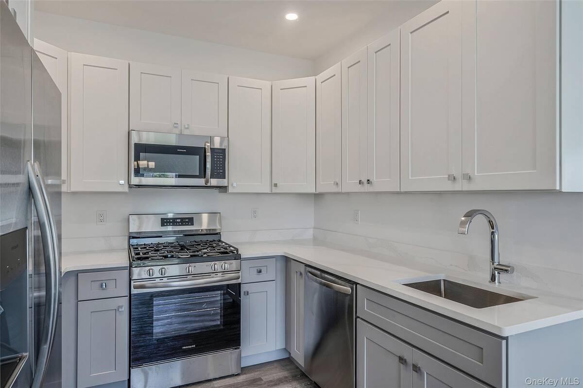 #12 photo, 101 Dover Street, サフォーク郡 Central Islip , NY 11722