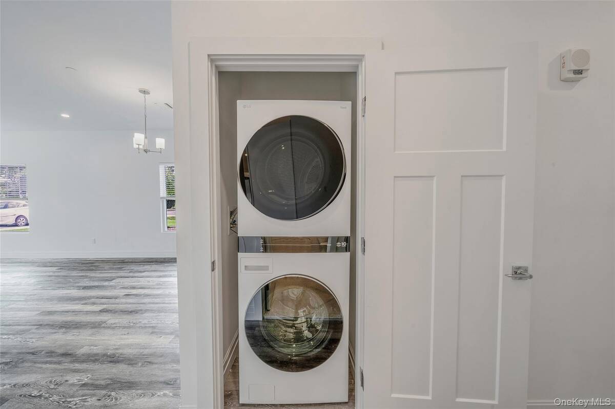 #15 photo, 101 Dover Street, サフォーク郡 Central Islip , NY 11722