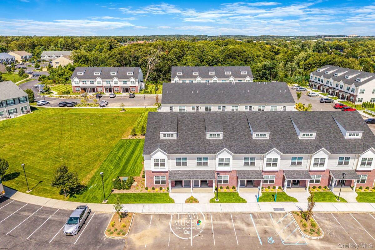 #35 photo, 104 Dover Street, サフォーク郡 Central Islip , NY 11722