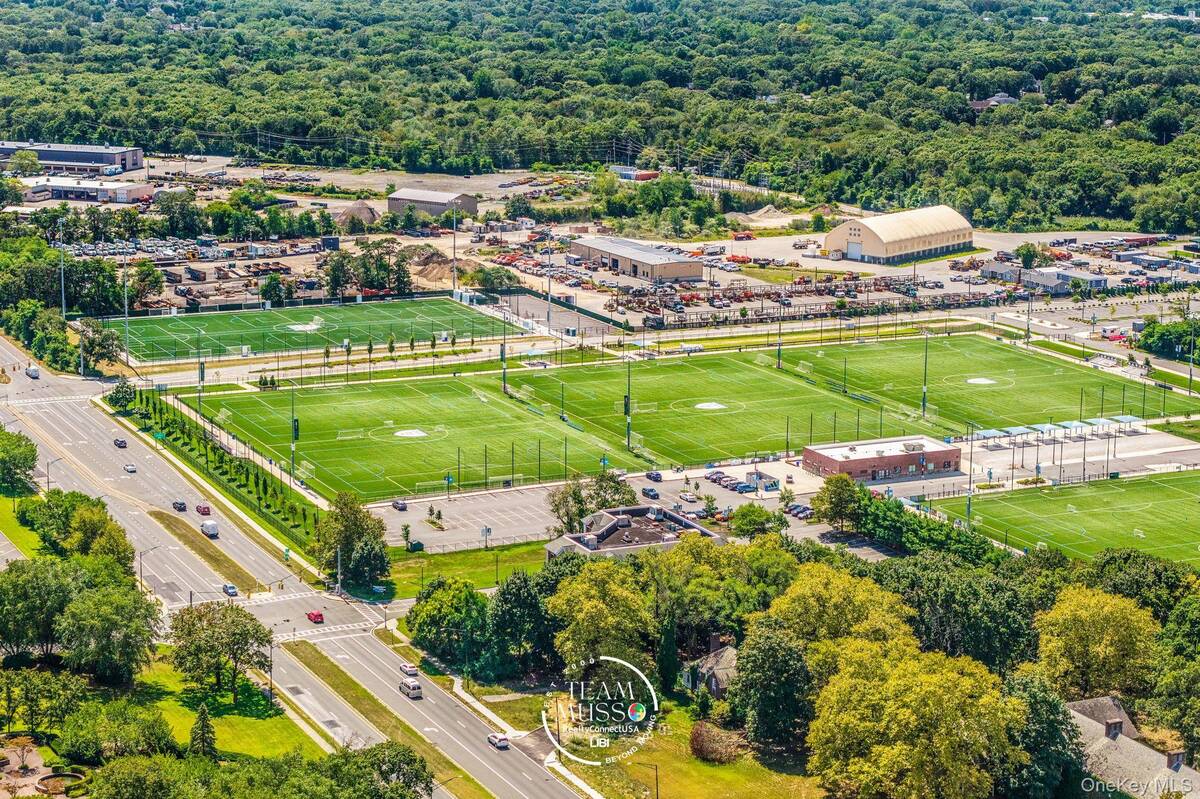 #42 photo, 104 Dover Street, サフォーク郡 Central Islip , NY 11722