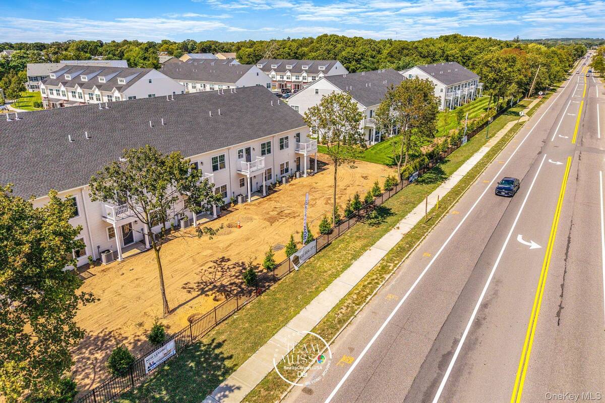 #46 photo, 104 Dover Street, サフォーク郡 Central Islip , NY 11722