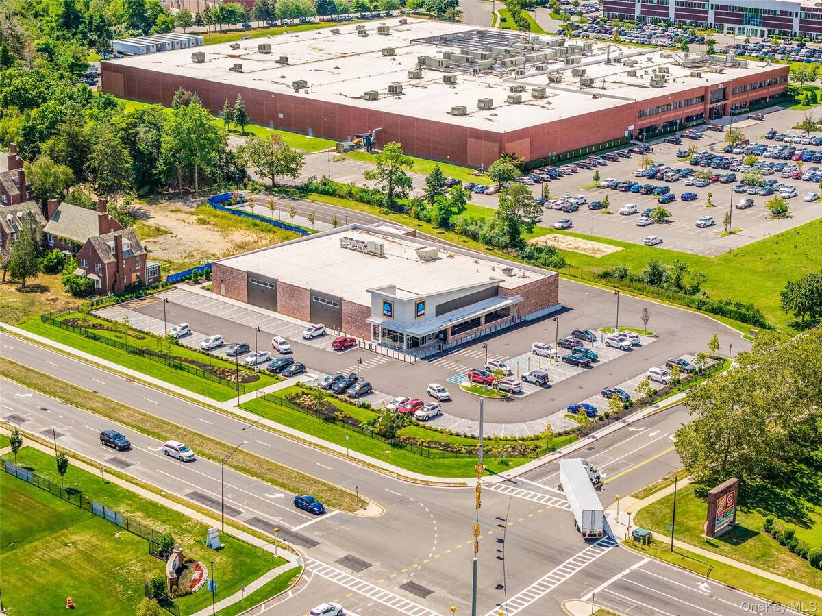 #39 photo, 102 Dover Street, サフォーク郡 Central Islip , NY 11722