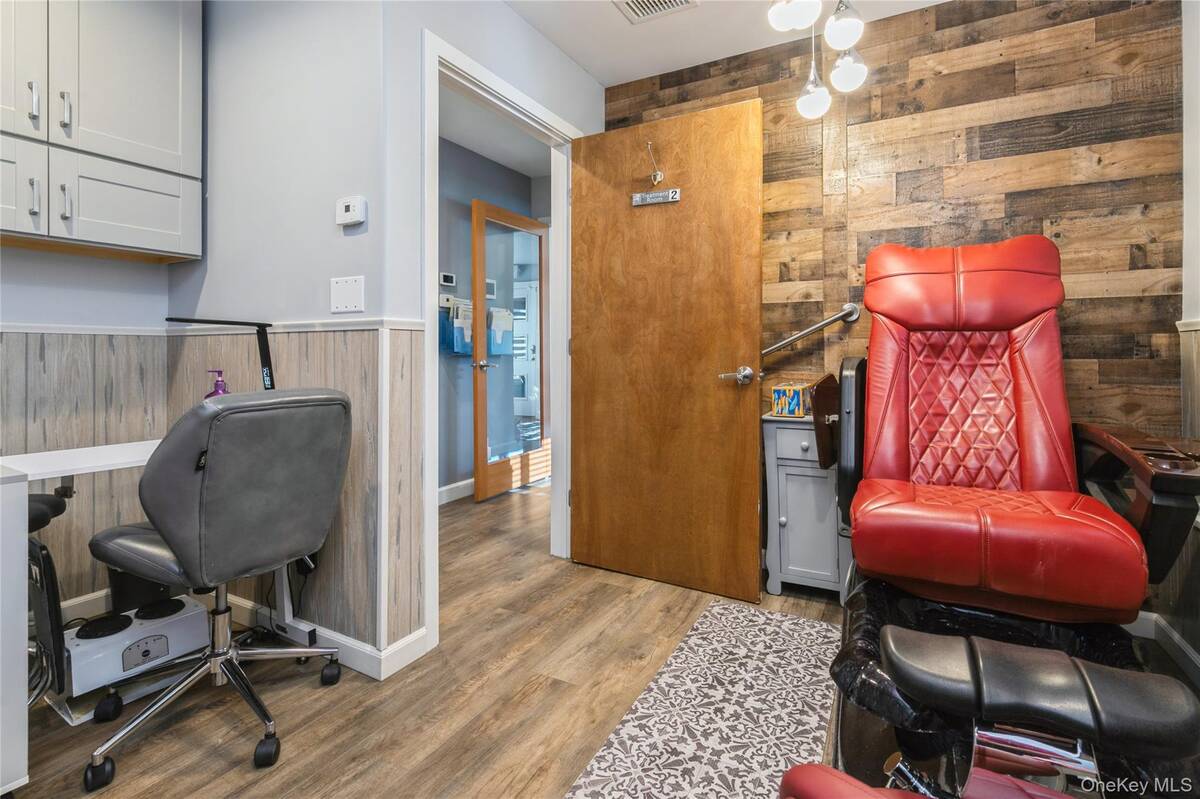 #17 photo, 1420 Montauk Highway, サフォーク郡 Oakdale , NY 11769