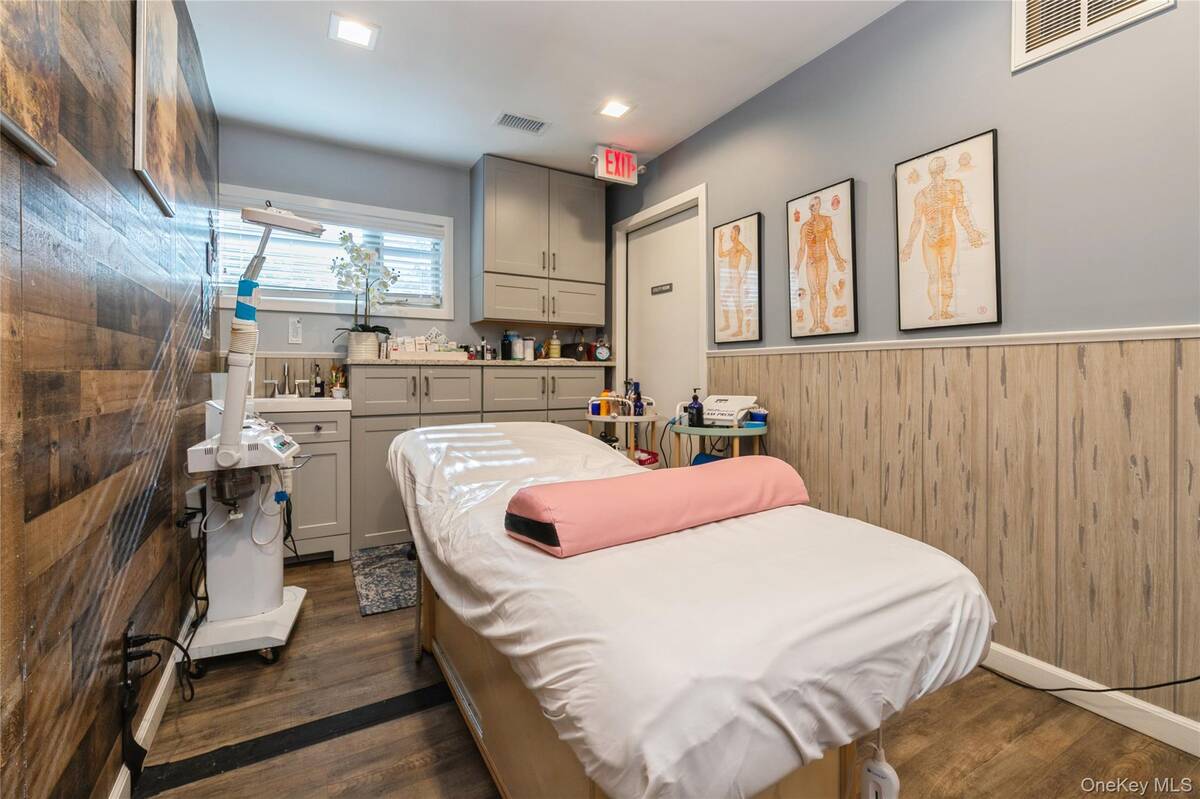 #22 photo, 1420 Montauk Highway, サフォーク郡 Oakdale , NY 11769