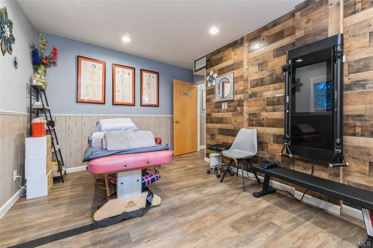 #25 photo, 1420 Montauk Highway, サフォーク郡 Oakdale , NY 11769