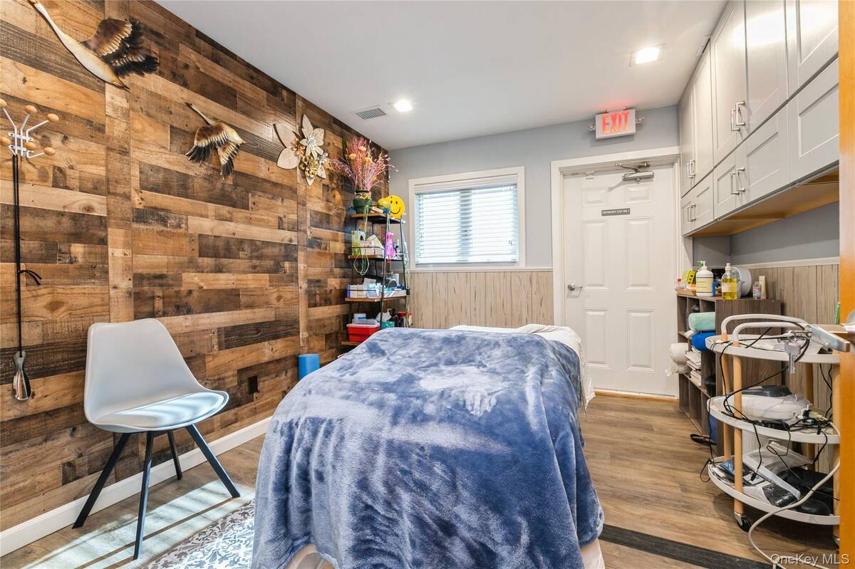 #27 photo, 1420 Montauk Highway, サフォーク郡 Oakdale , NY 11769