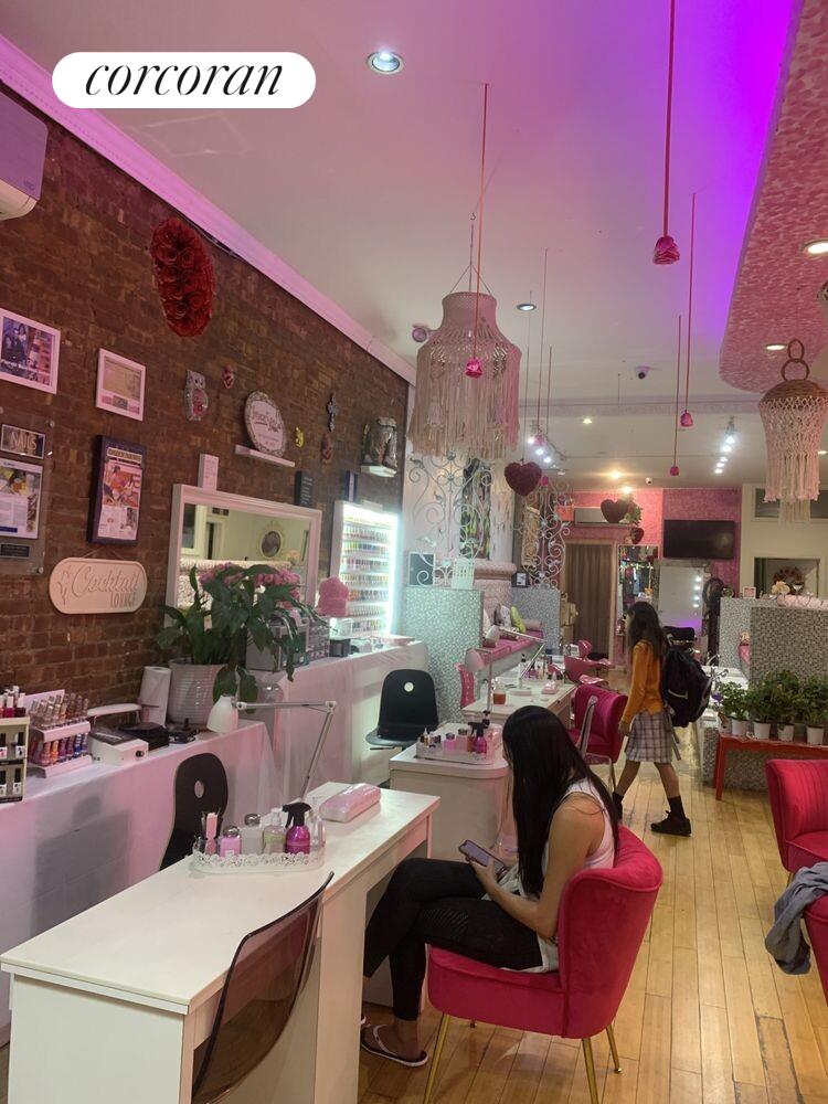 #18 photo, New York City, East Harlem , NY 10029