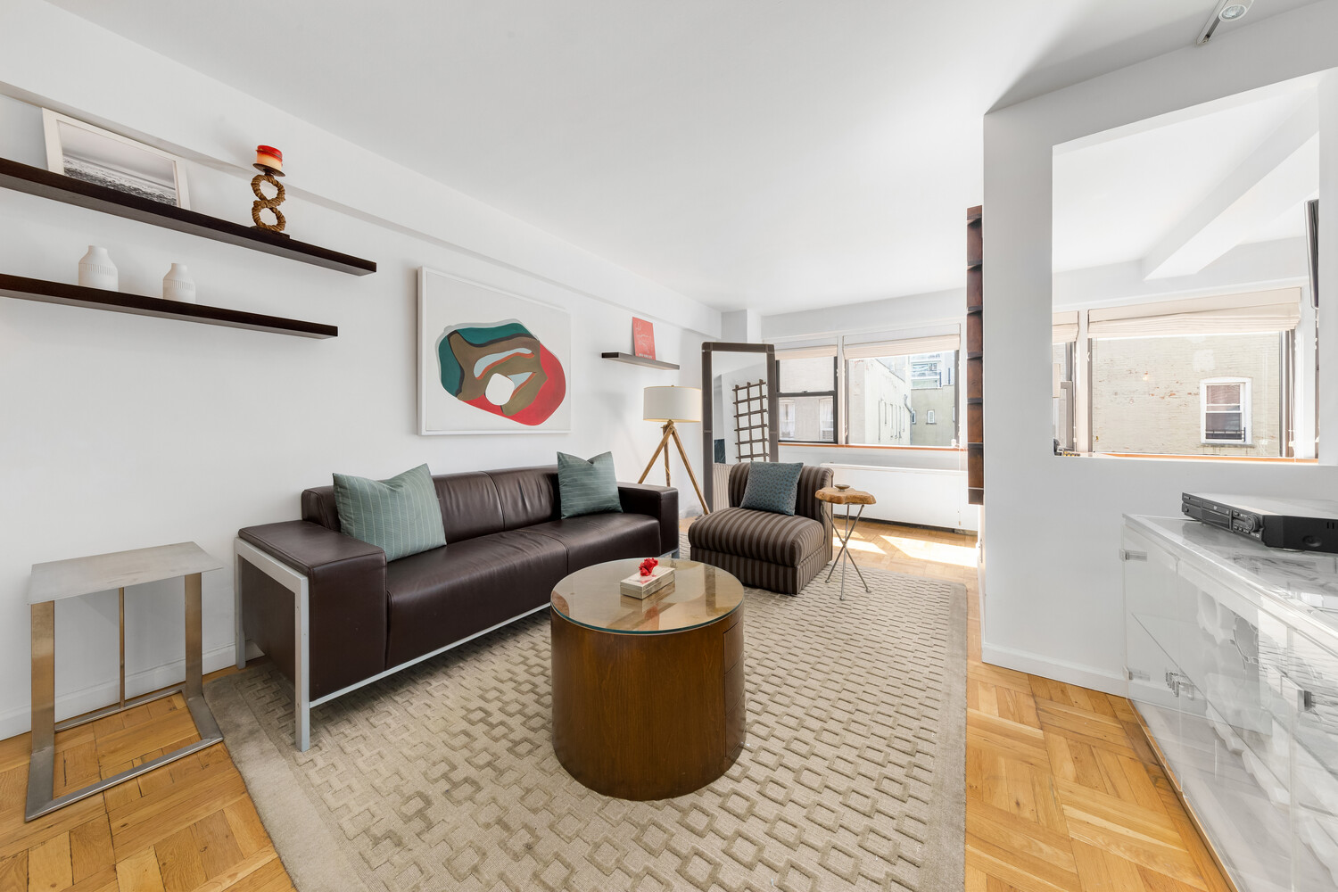#3 photo, 220 E 67TH Street, マンハッタン Lenox Hill , NY 10065