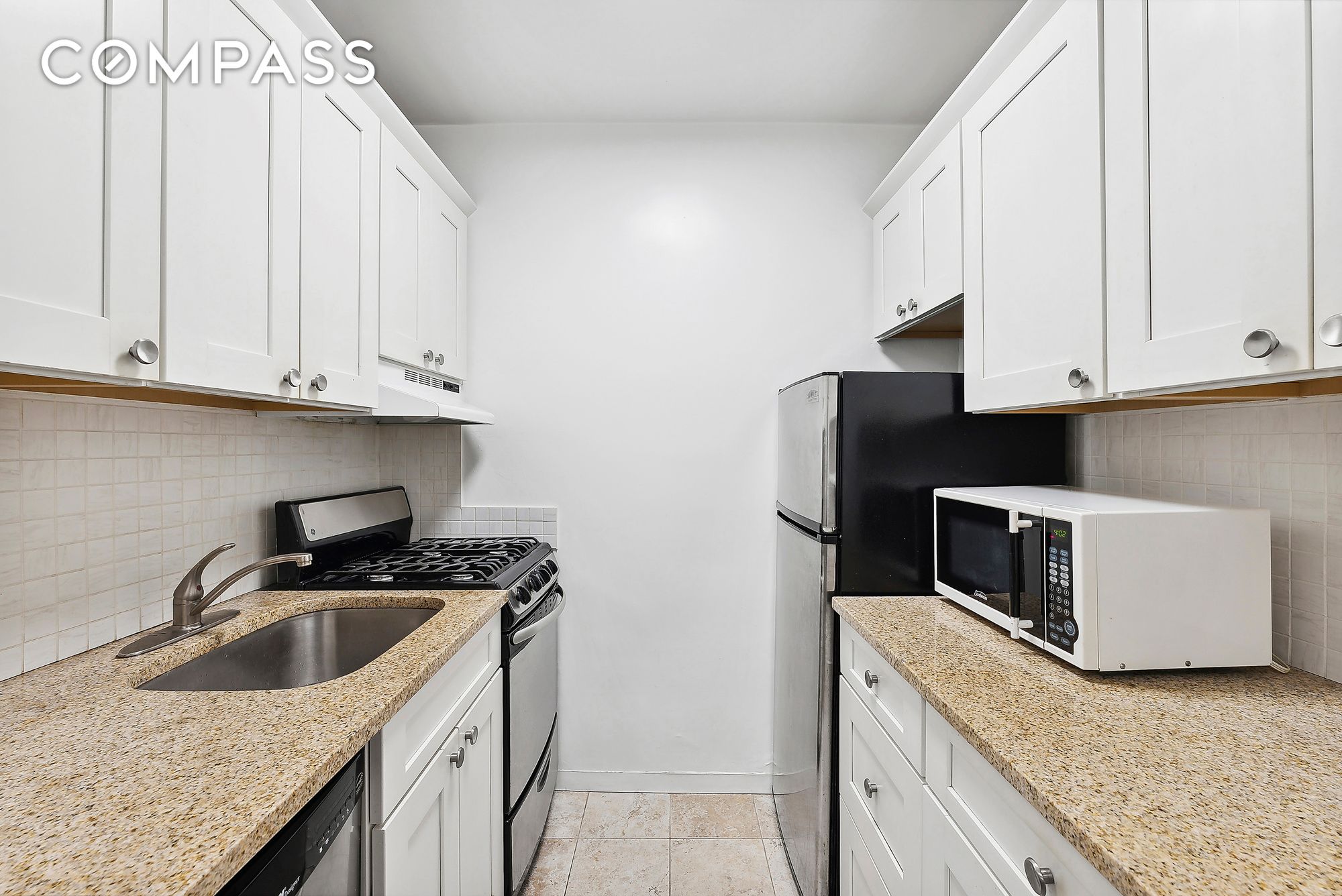 #4 photo, 2 5th Avenue, マンハッタン Greenwich Village , NY 10011