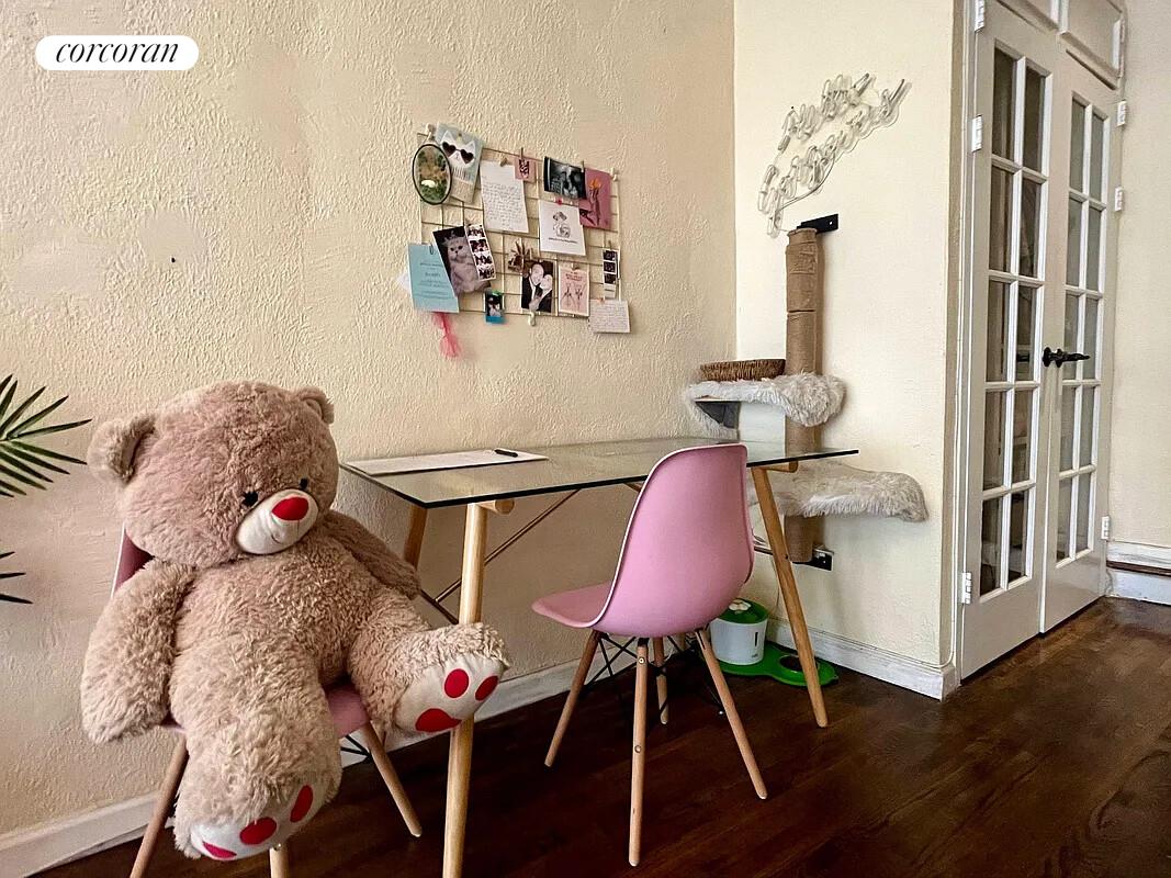 #7 photo, New York City, Lenox Hill , NY 10021