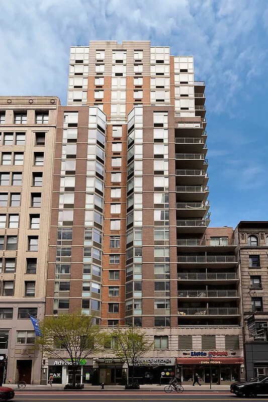 #16 photo, 121 E 23RD Street, Flatiron , NY 10010