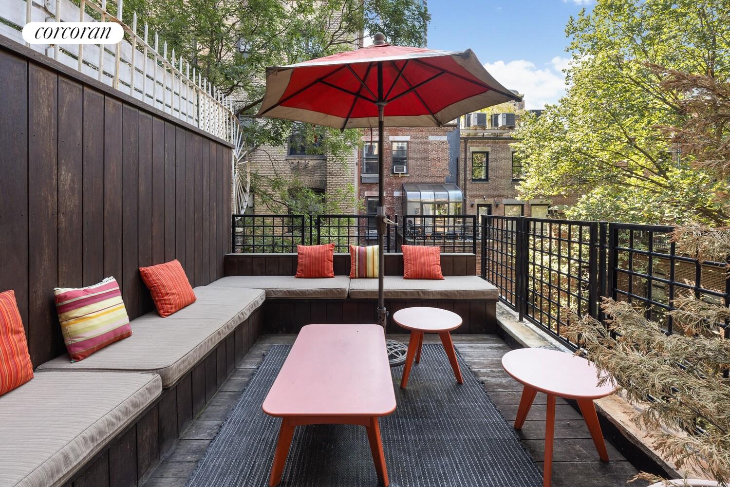 #10 photo, 22 W 70TH Street, Lincoln Square , NY 10023