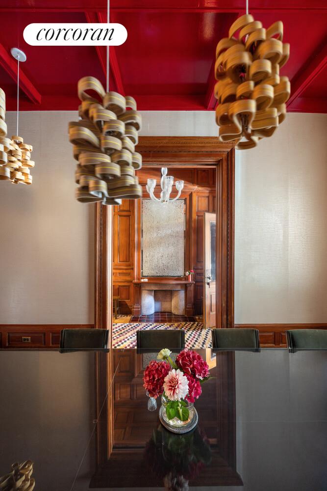 #15 photo, 22 W 70TH Street, Lincoln Square , NY 10023