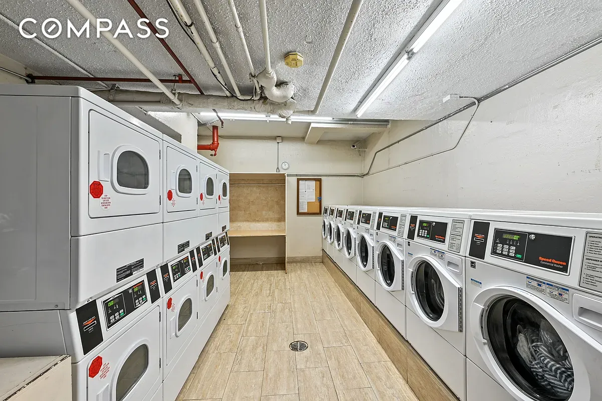 #9 photo, 35 E 38th Street, マンハッタン Murray Hill , NY 10016