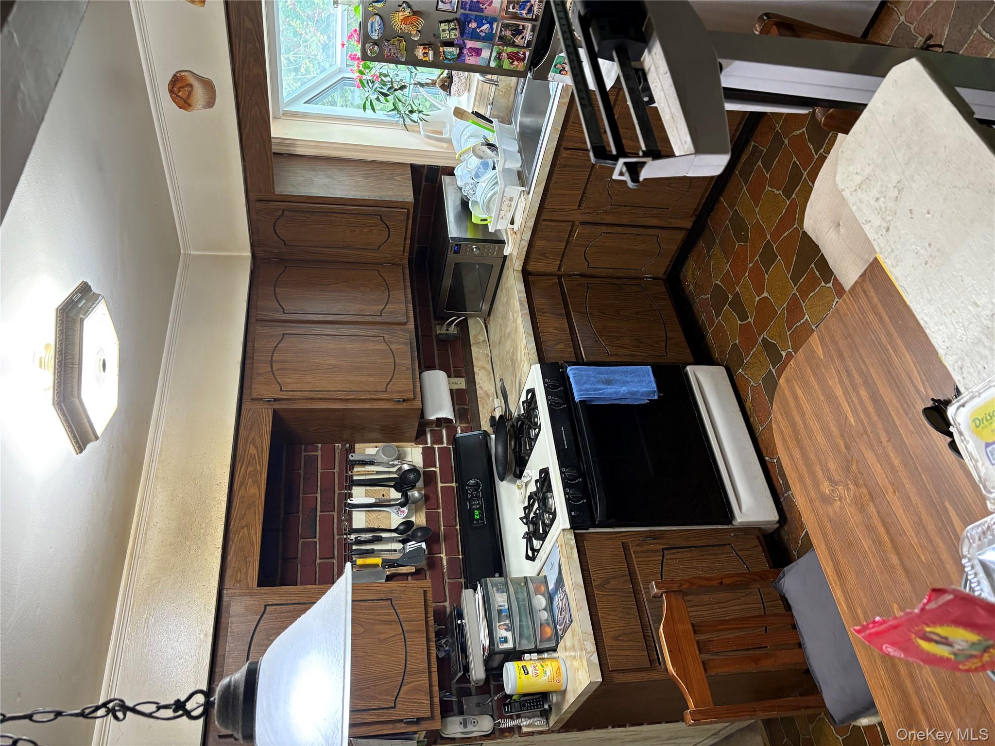 #5 photo, 205 Kimball Terrace, Yonkers , NY 10704