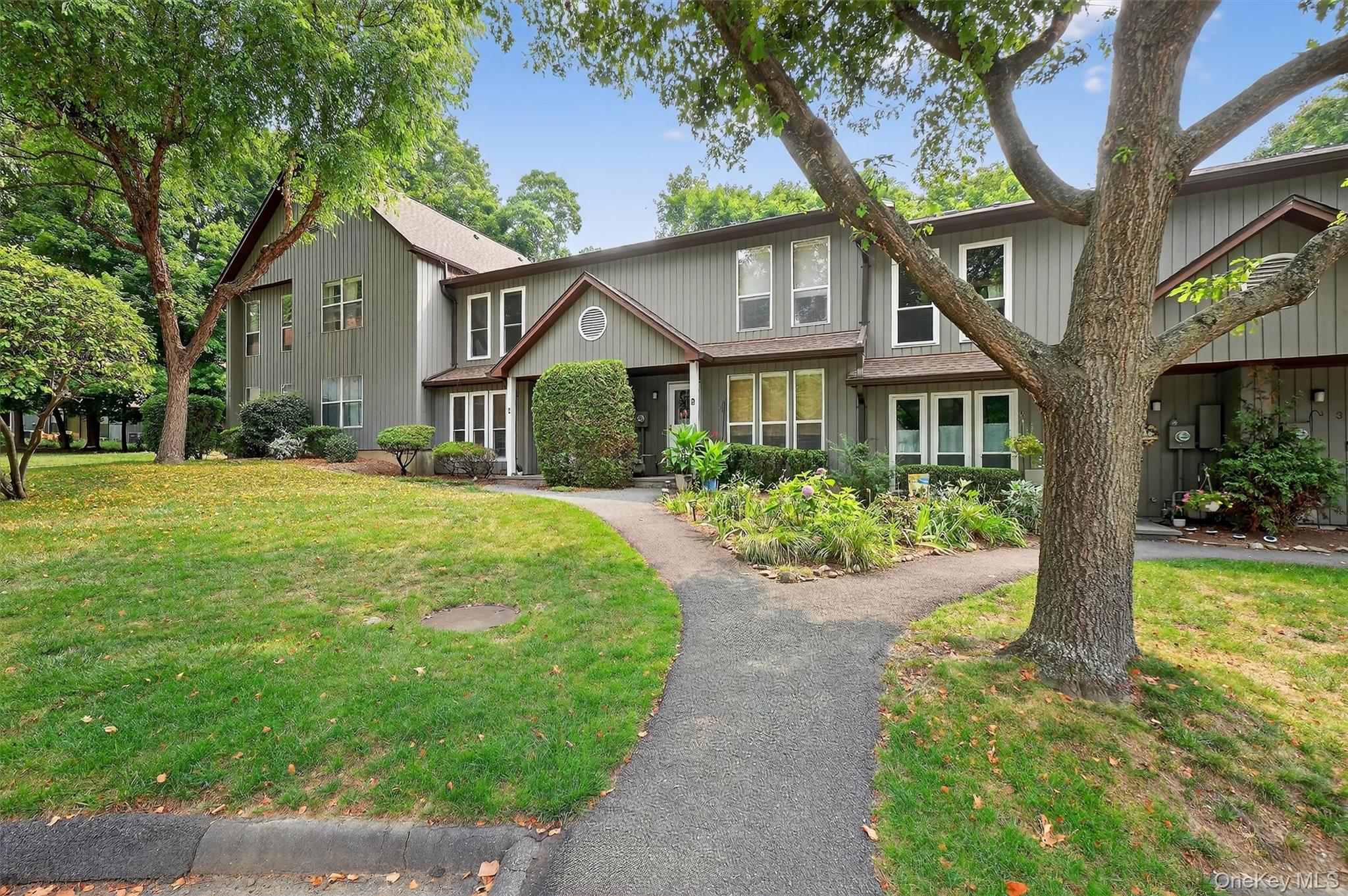 #1 photo, 6 Elmwood Circle, Peekskill , NY 10566