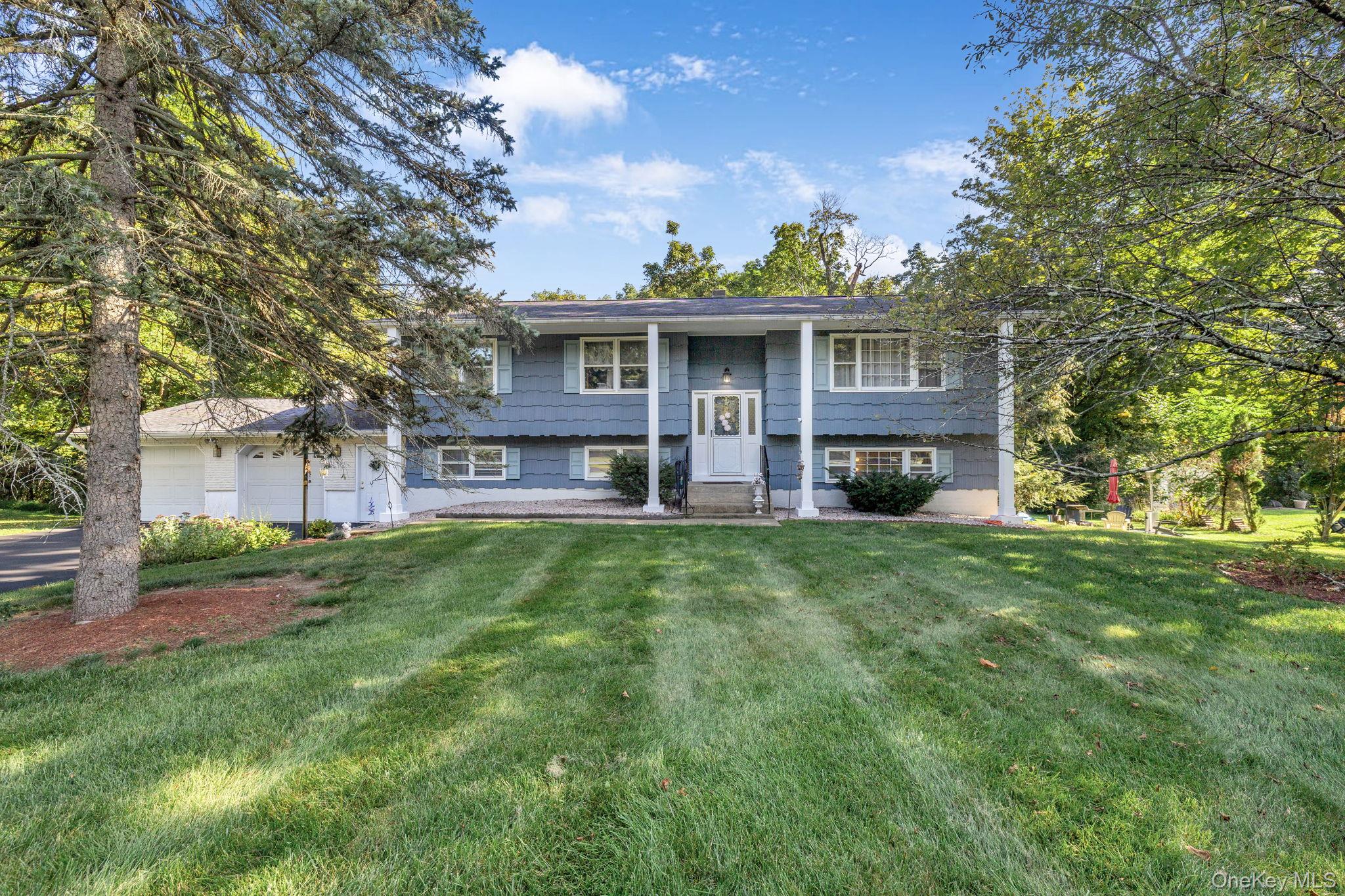 #1 photo, 5 Mohican Court, Salisbury Mills , NY 12577