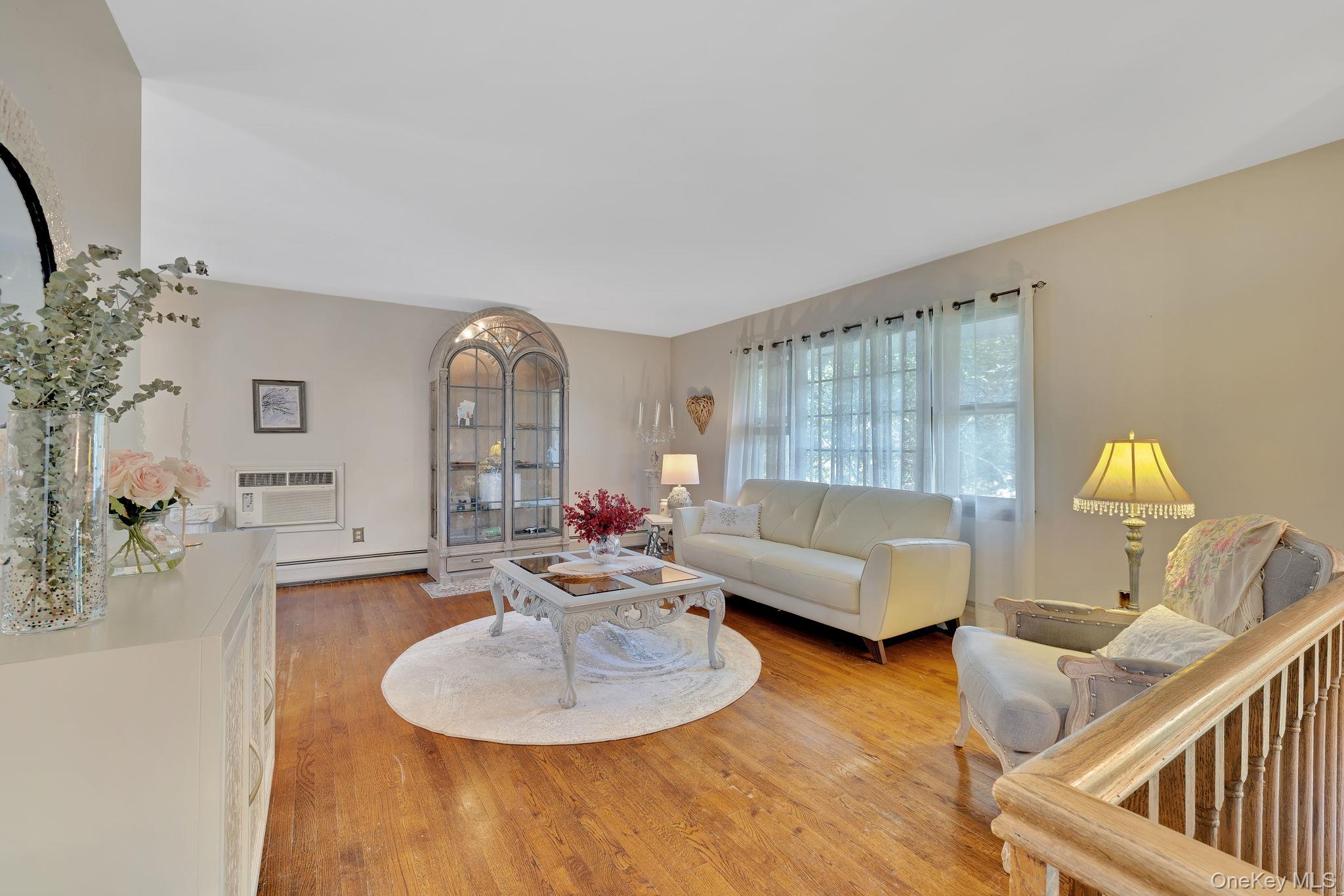 #11 photo, 5 Mohican Court, Salisbury Mills , NY 12577